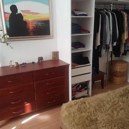 Cozy Apartment In Good Location! Riga Exterior photo